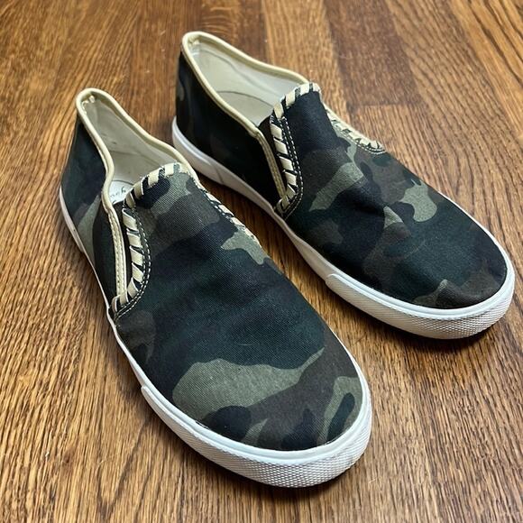 Jack Rogers Camo Slip Ons Size 8 - Picture 1 of 7